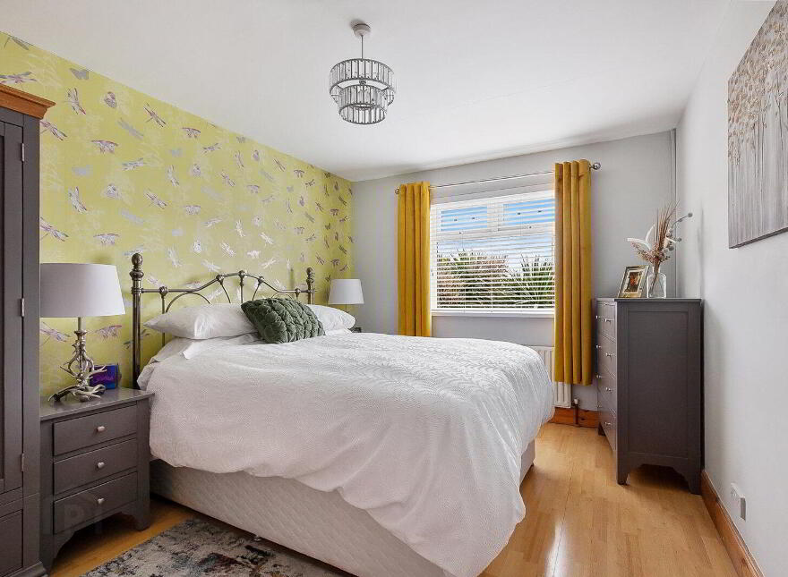 11 Lyndhurst Row, Belfast, BT13 3XX