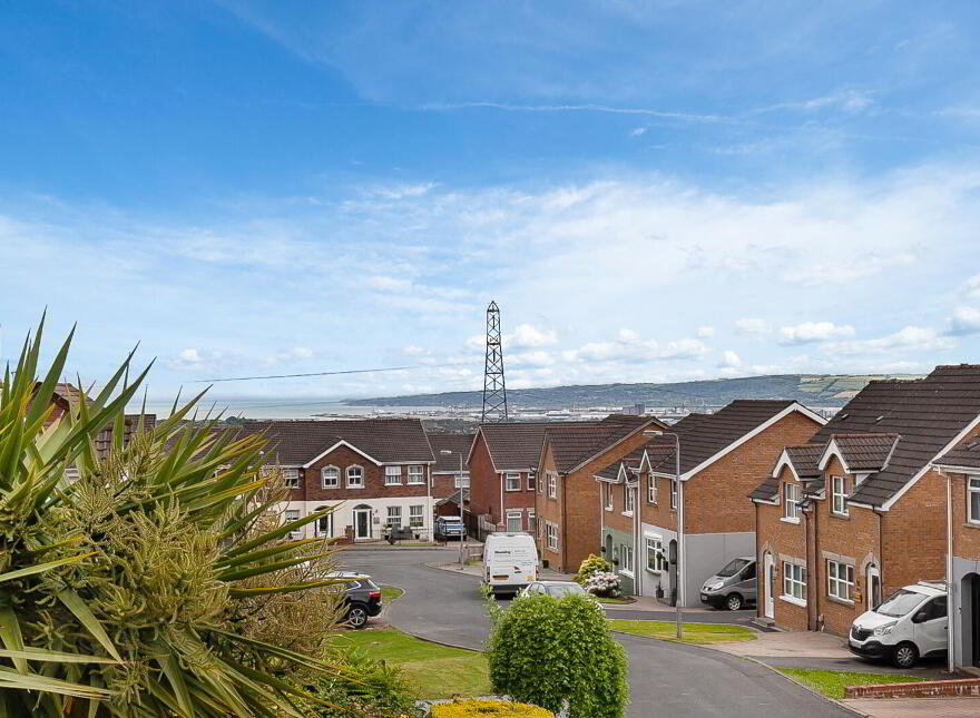 11 Lyndhurst Row, Belfast, BT13 3XX