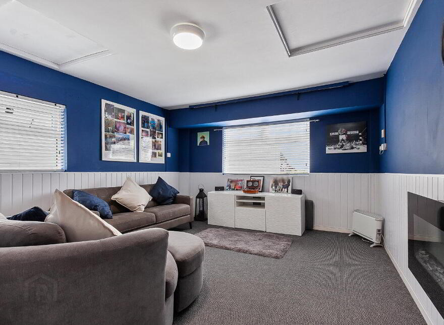 11 Lyndhurst Row, Belfast, BT13 3XX