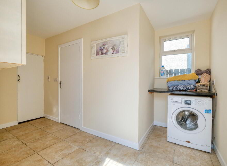 45 College Park, N39YF83