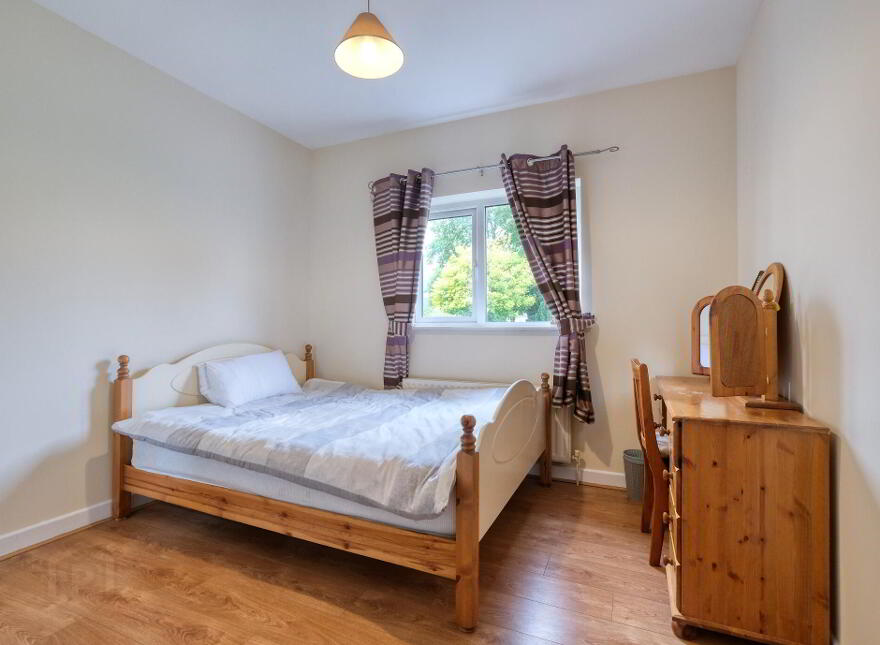 45 College Park, N39YF83