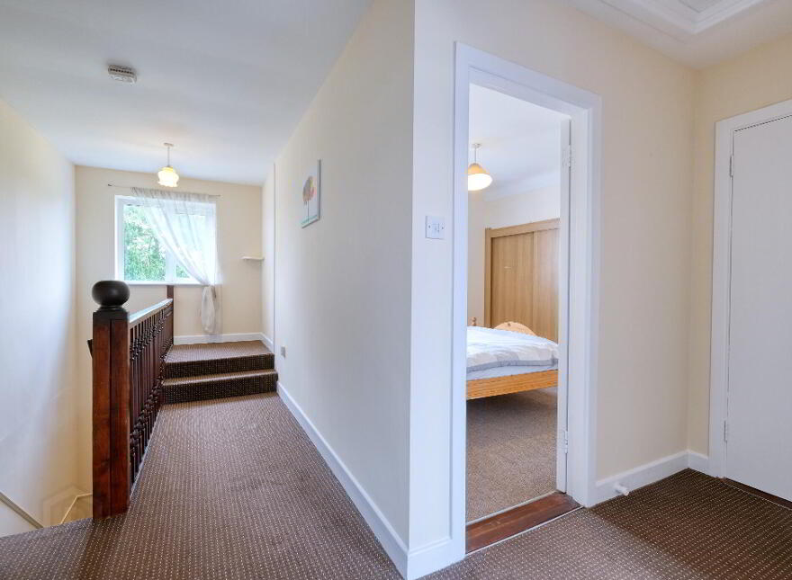 45 College Park, N39YF83