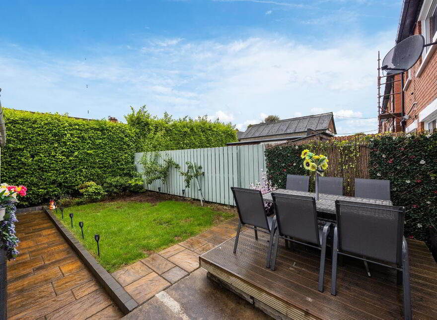 25 Silverstream Drive, Bangor, BT20 3LW
