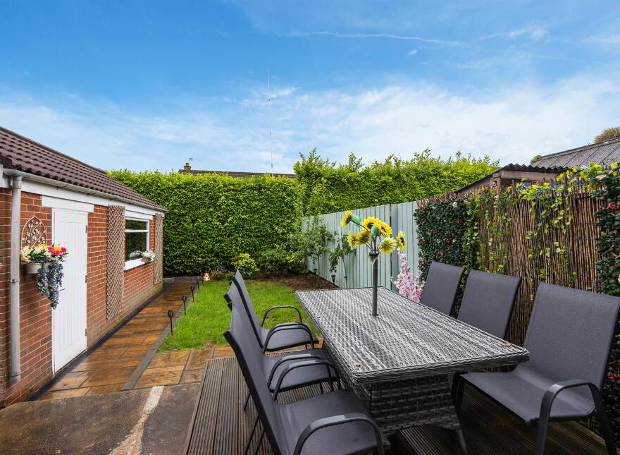 25 Silverstream Drive, Bangor, BT20 3LW