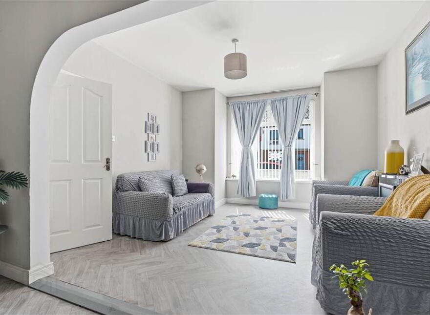36 Larne Road, Ballymena, BT42 2JB