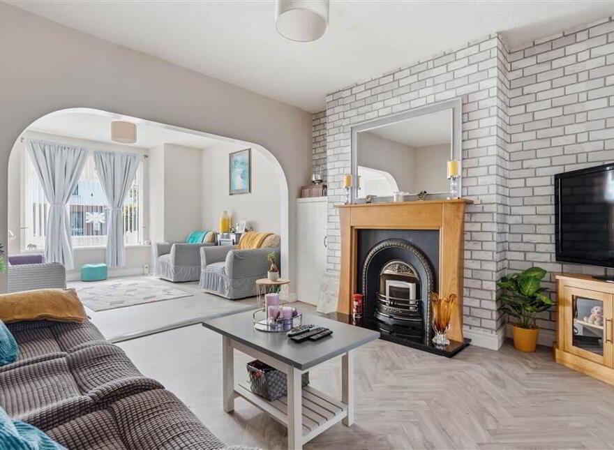 36 Larne Road, Ballymena, BT42 2JB