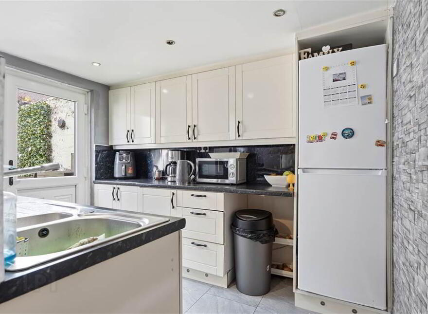 36 Larne Road, Ballymena, BT42 2JB