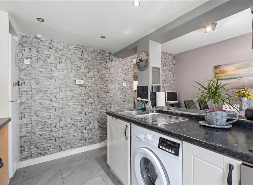 36 Larne Road, Ballymena, BT42 2JB