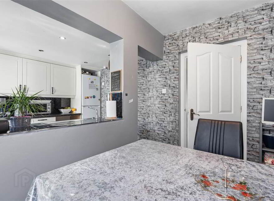 36 Larne Road, Ballymena, BT42 2JB