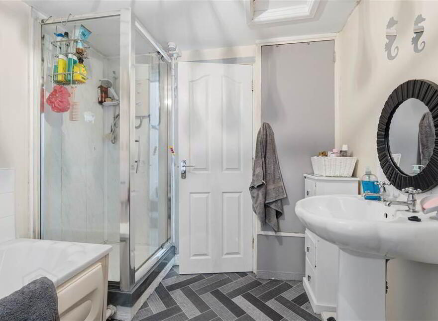 36 Larne Road, Ballymena, BT42 2JB