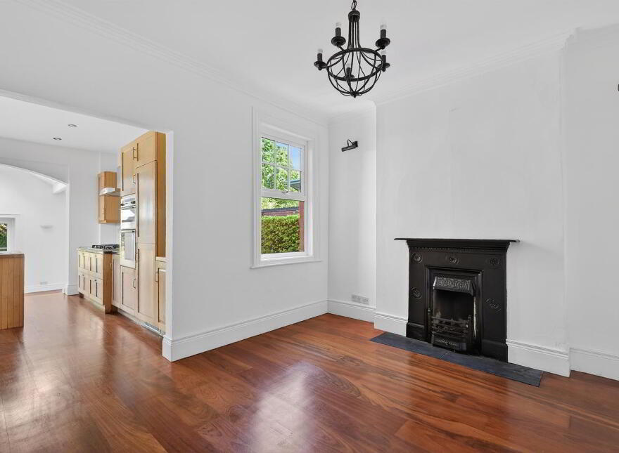 9 Finaghy Park North, Belfast, BT10 0HQ