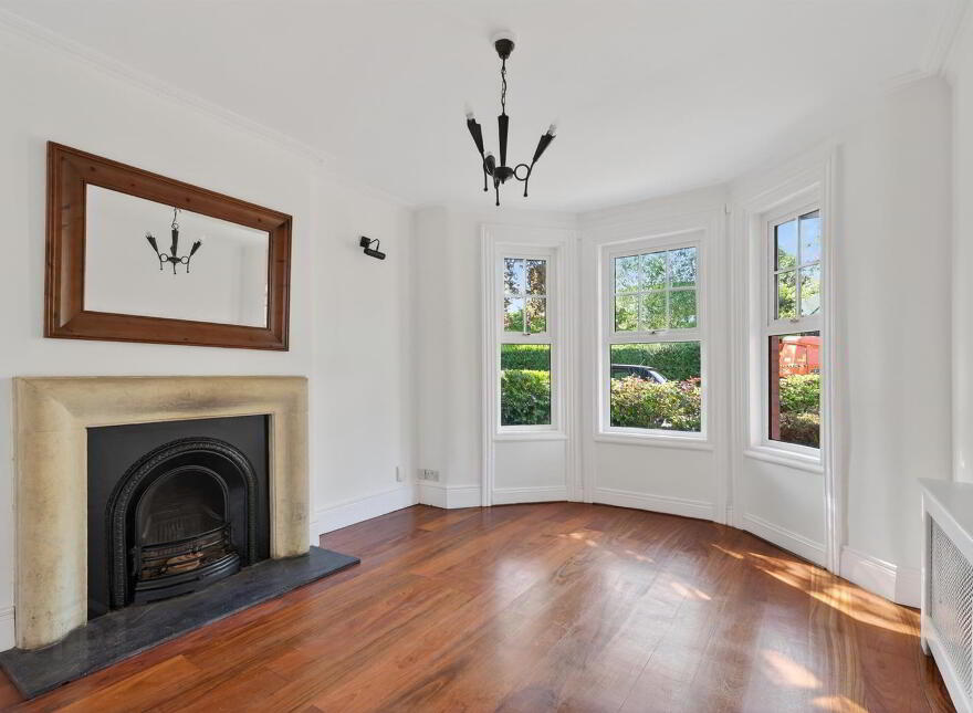 9 Finaghy Park North, Belfast, BT10 0HQ