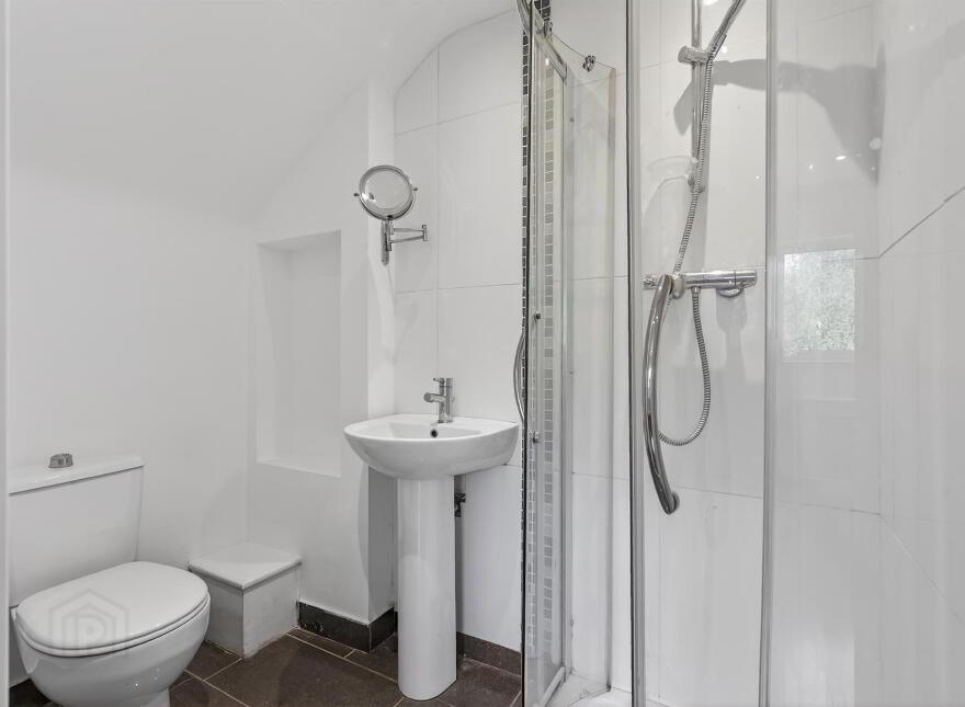 9 Finaghy Park North, Belfast, BT10 0HQ