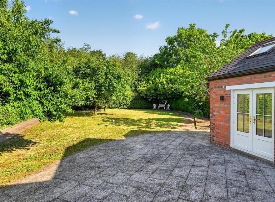 9 Finaghy Park North, Belfast, BT10 0HQ