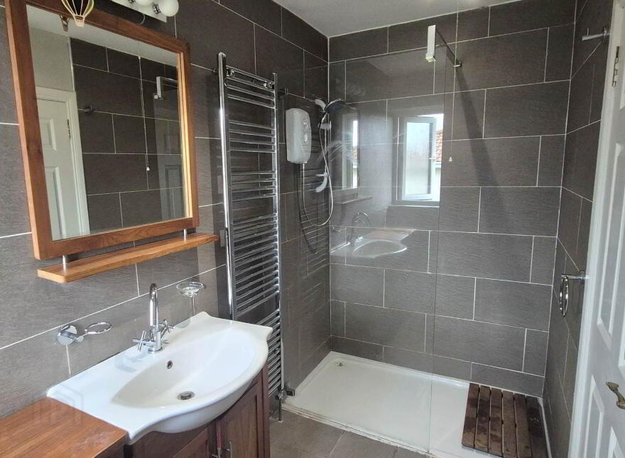 4 Glenmore Park, Belt Road, Derry, BT47 2JZ