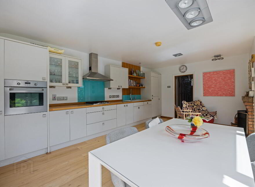 2 Kensington Drive, Belfast, BT5 6NU