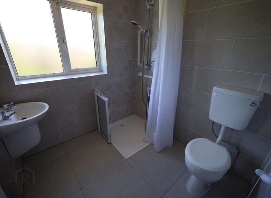 8 Laurelmount Drive, Waterpark, Carrigaline, P43AR24