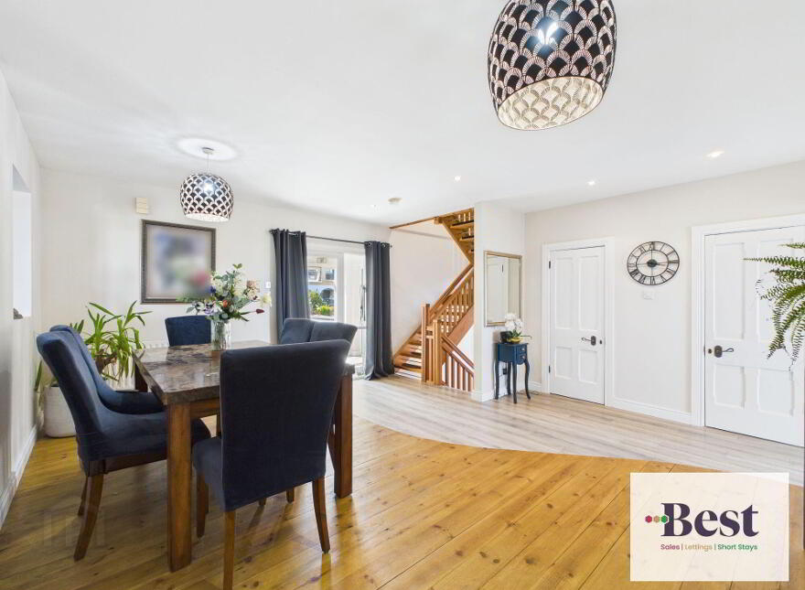 24 Whinfield, Larne, BT40 2LD