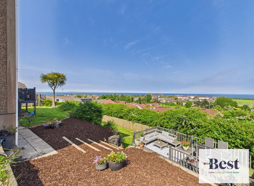 24 Whinfield, Larne, BT40 2LD