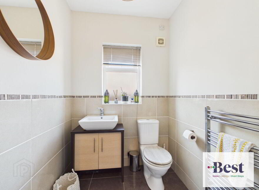 24 Whinfield, Larne, BT40 2LD