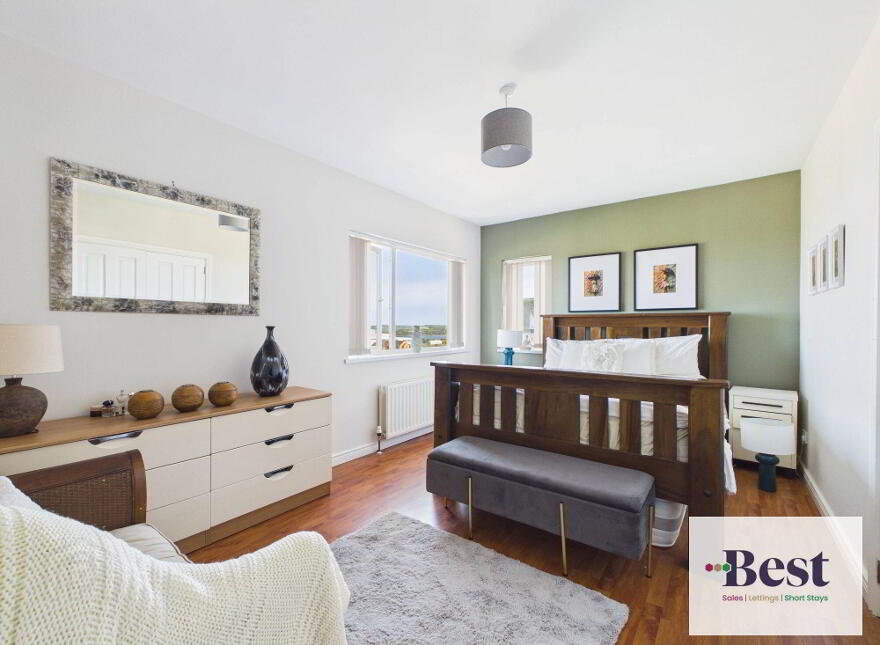 24 Whinfield, Larne, BT40 2LD