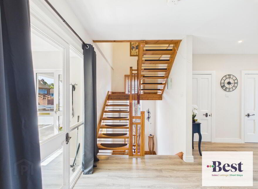 24 Whinfield, Larne, BT40 2LD