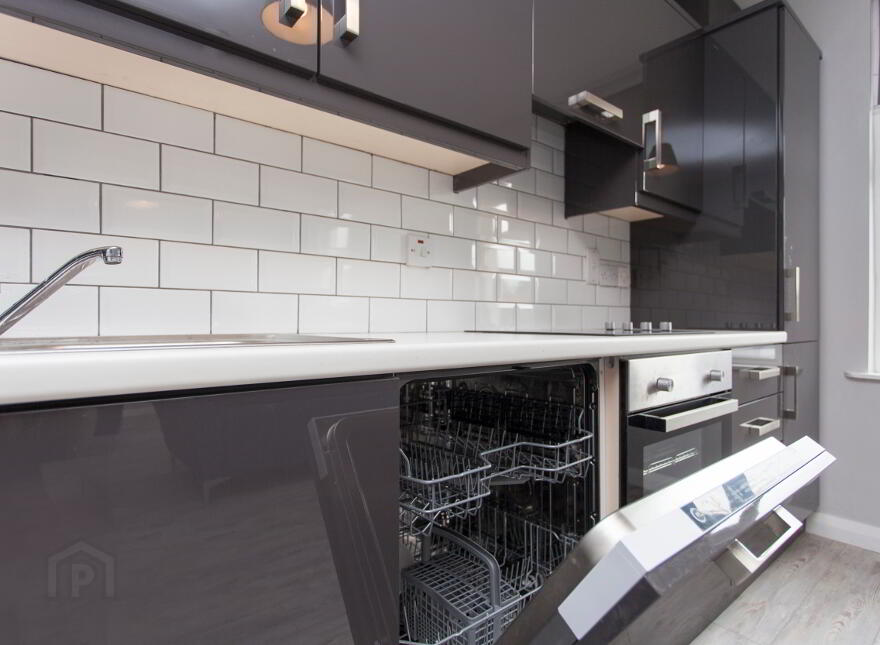 Apartment 9, 8 Cromwell Road, Botanic Avenue, Belfast, BT7 1JW