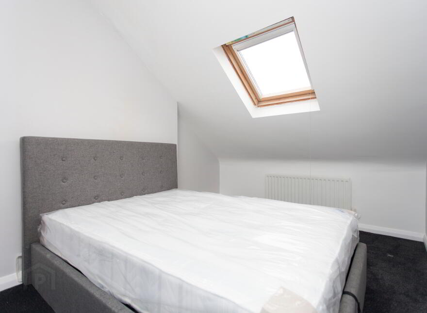 Apartment 9, 8 Cromwell Road, Botanic Avenue, Belfast, BT7 1JW
