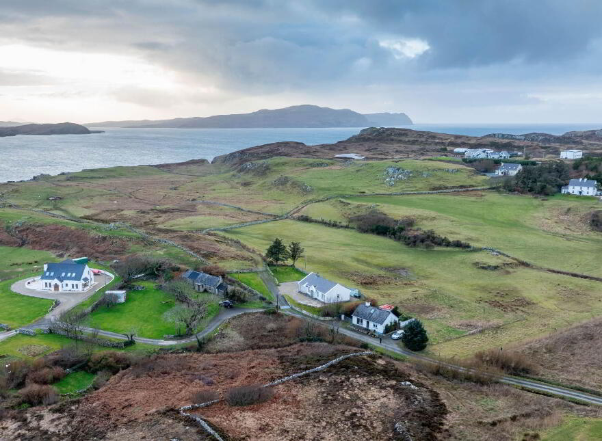 Wee Dan`s, Lower Downings, Downings, F92Y9E8
