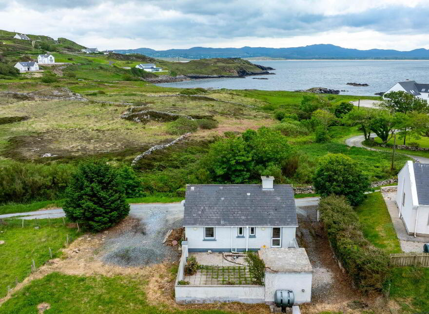 Wee Dan`s, Lower Downings, Downings, F92Y9E8