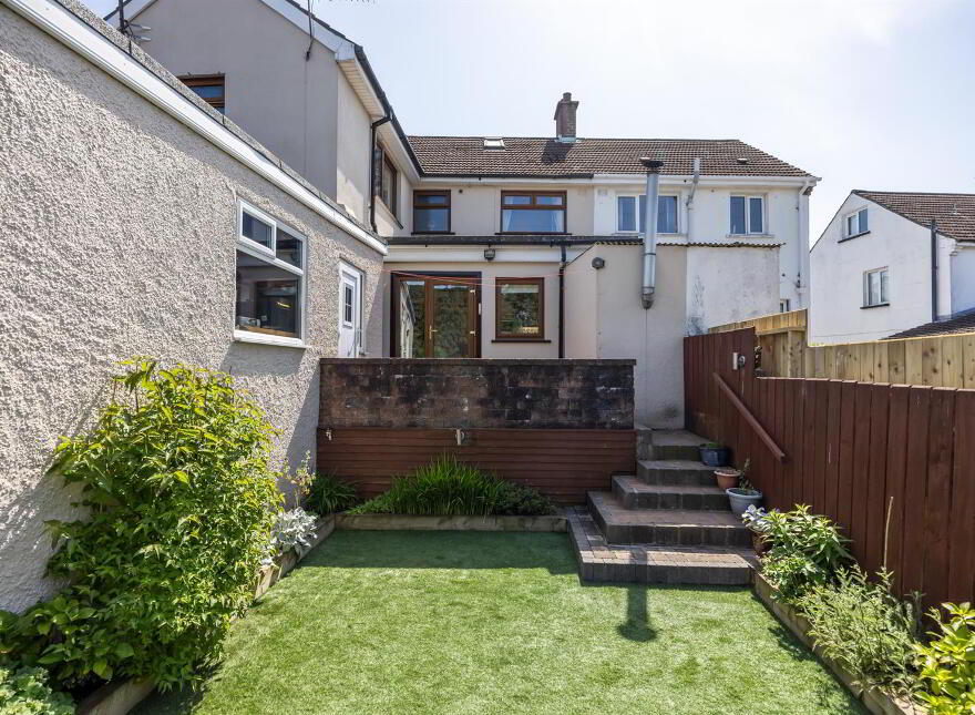 40 Brentwood Park, Belfast, BT5 7LR