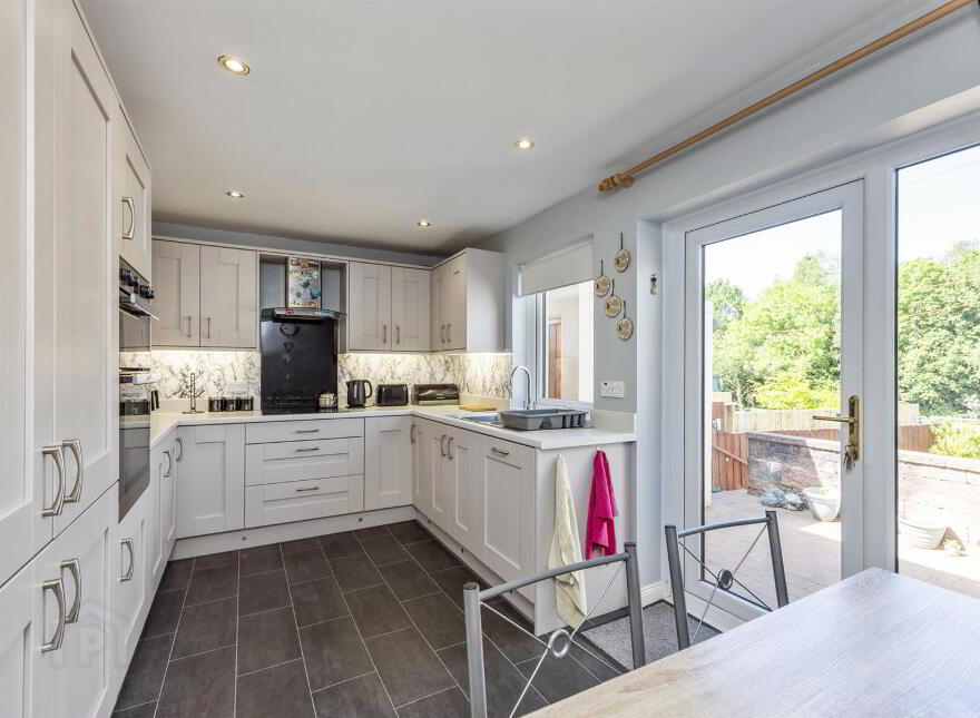 40 Brentwood Park, Belfast, BT5 7LR