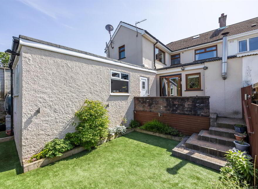 40 Brentwood Park, Belfast, BT5 7LR