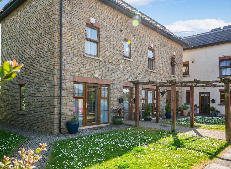 2 The Demesne Cottages, Hillsborough Road, Carryduff, Belfast, BT8 8GS