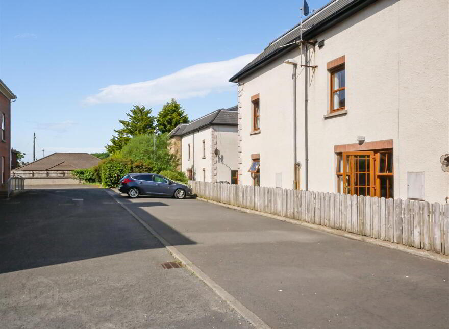 2 The Demesne Cottages, Hillsborough Road, Carryduff, Belfast, BT8 8GS