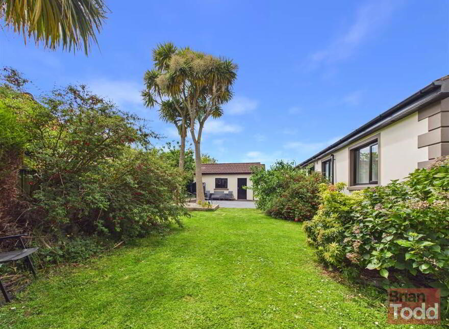 Croft Manor, Ballygally, Larne, BT40 2RU