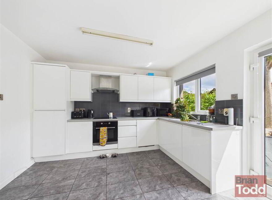 Croft Manor, Ballygally, Larne, BT40 2RU