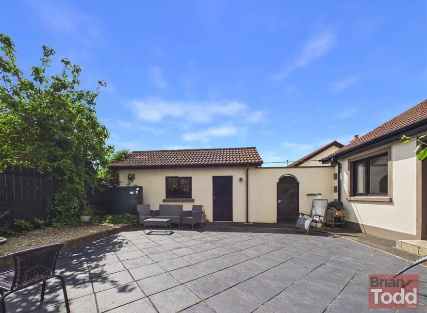 Croft Manor, Ballygally, Larne, BT40 2RU