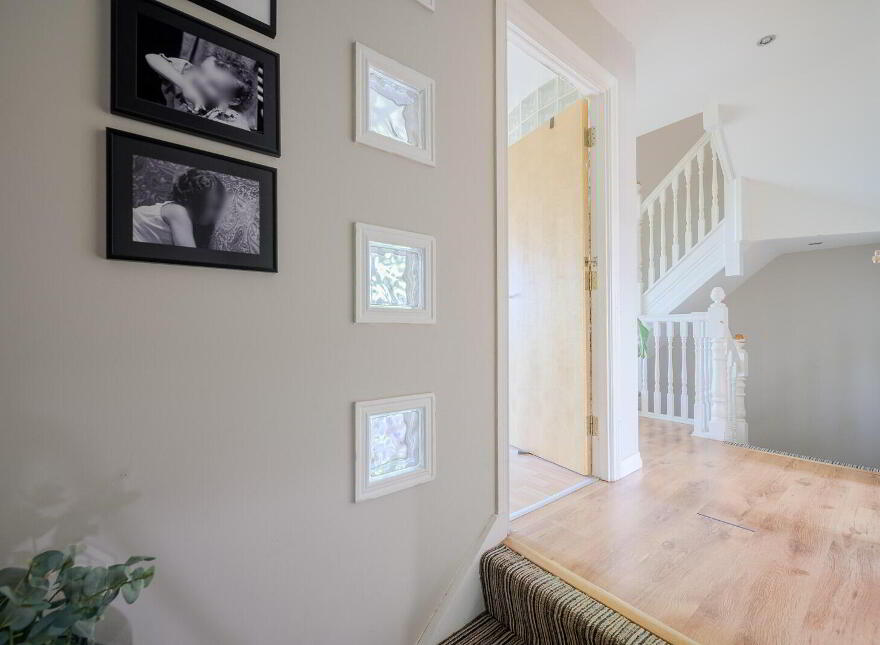 14 Castlegrange, Belfast, BT5 7GT