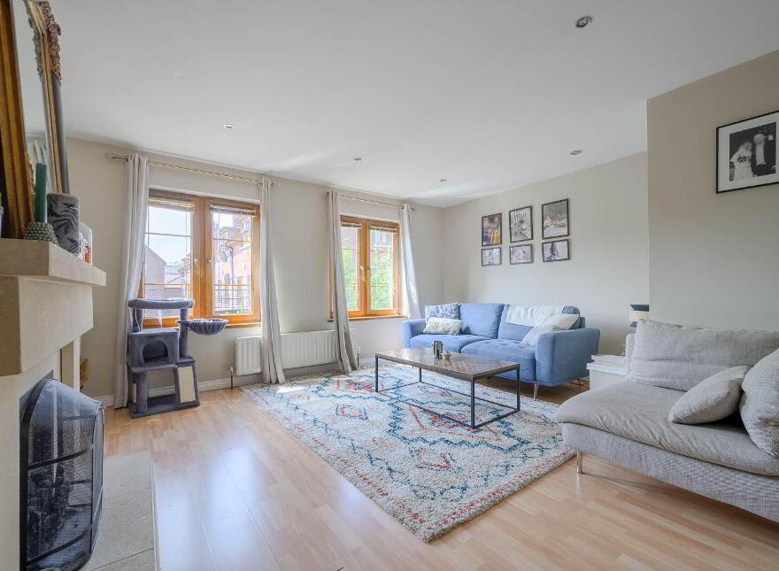 14 Castlegrange, Belfast, BT5 7GT