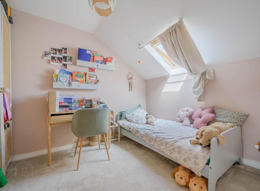 14 Castlegrange, Belfast, BT5 7GT