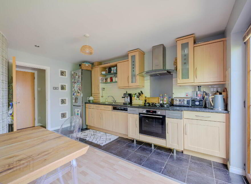 14 Castlegrange, Belfast, BT5 7GT
