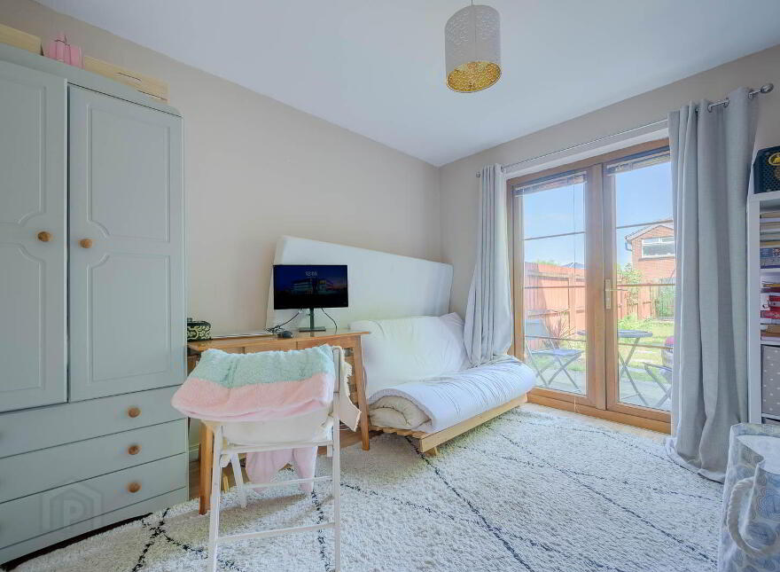 14 Castlegrange, Belfast, BT5 7GT