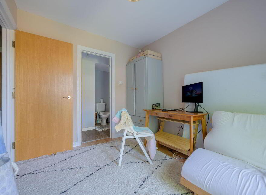 14 Castlegrange, Belfast, BT5 7GT