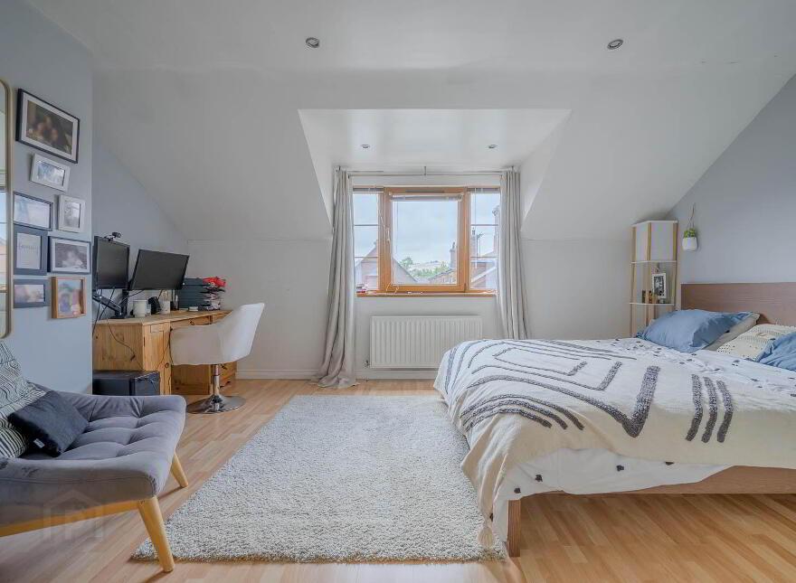 14 Castlegrange, Belfast, BT5 7GT