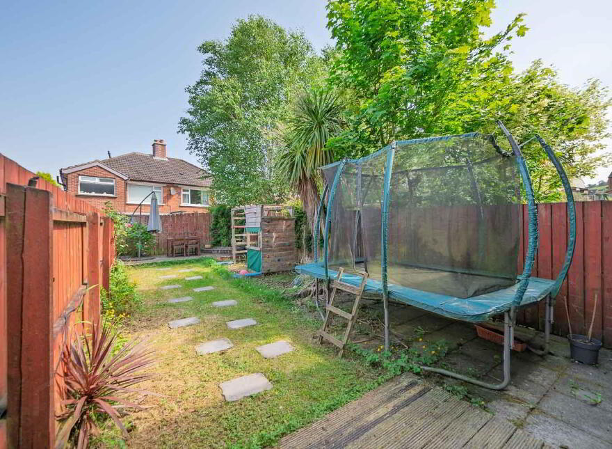 14 Castlegrange, Belfast, BT5 7GT