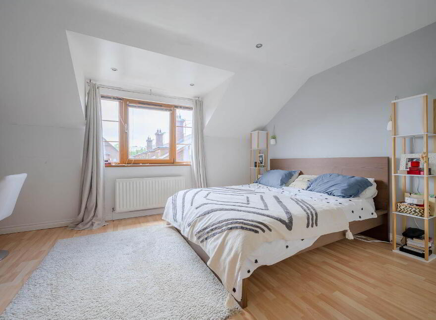 14 Castlegrange, Belfast, BT5 7GT