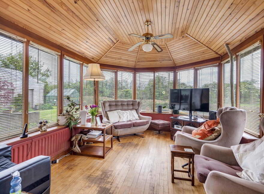 Gilbertstown, Longwood, A83AE71