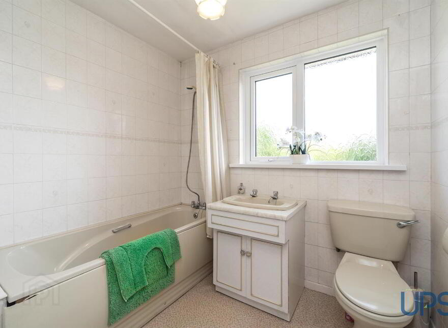 29 Glendale, Blacks Road, Belfast, BT10 0NX