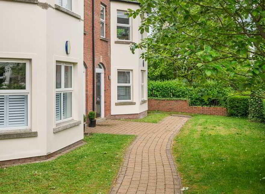8 Church Court, Church Road, Holywood, BT18 9FP